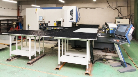 タレットパンチプレス